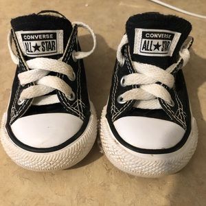 Toddler size 4 black converse low tops